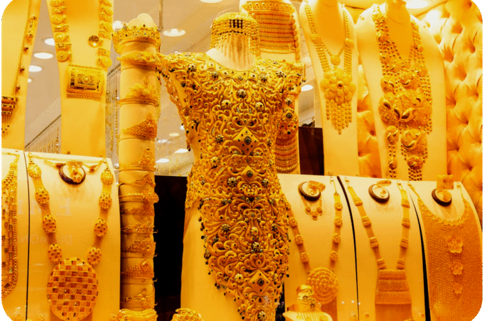 Dubai Gold Souk: A Complete Guide for Tourists and Shoppers